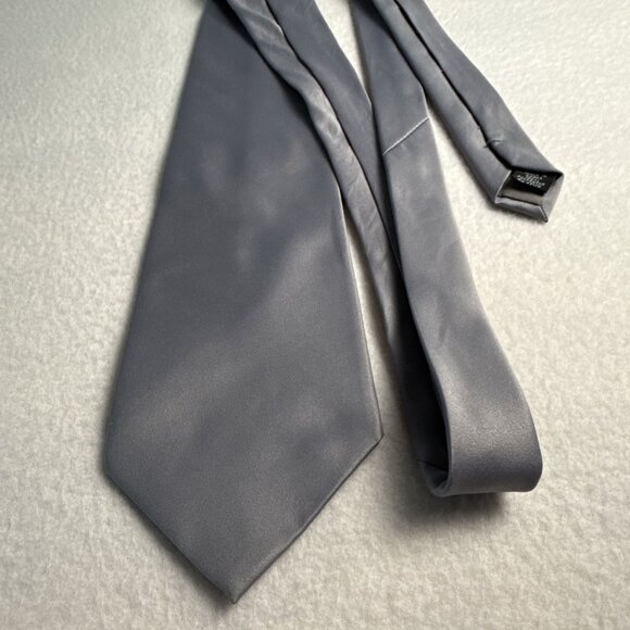 Geoffrey Beene Neck Tie Solid Gray 100% Polyester 60" X 4" - Picture 7 of 8